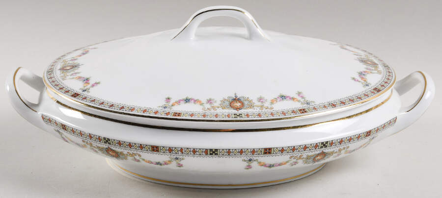 HUT443 Oval Covered Vegetable by Hutschenreuther-1