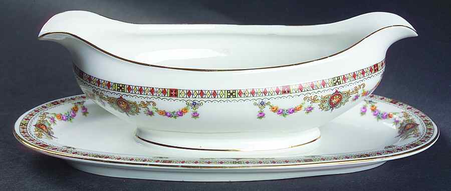 HUT443 Gravy Boat with Attached Underplate by Hutschenreuther-1