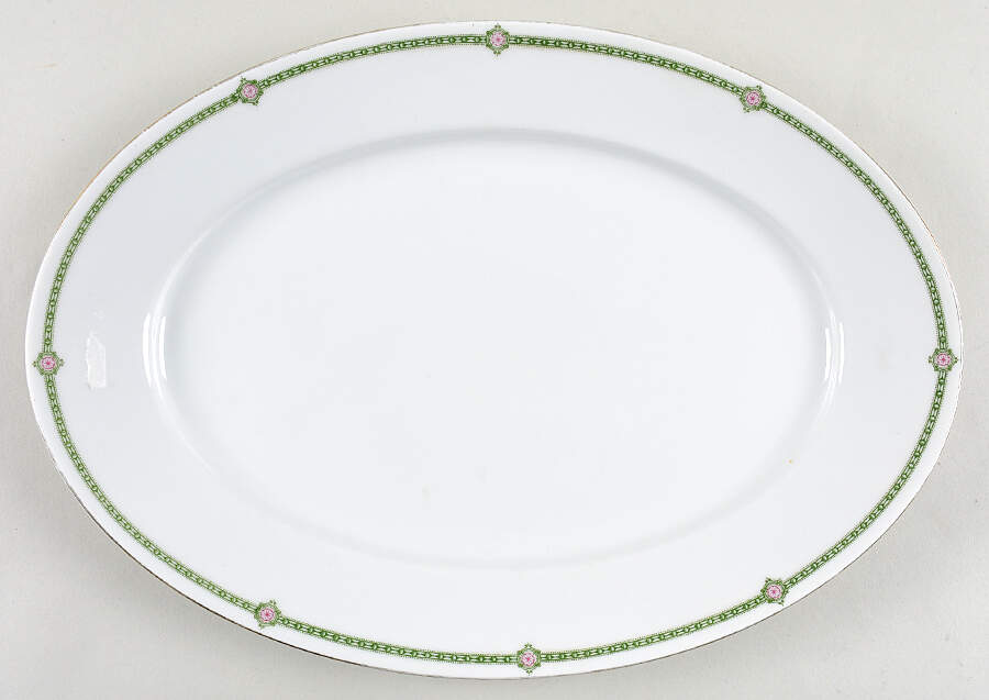 HUT455 14" Oval Serving Platter by Hutschenreuther-1