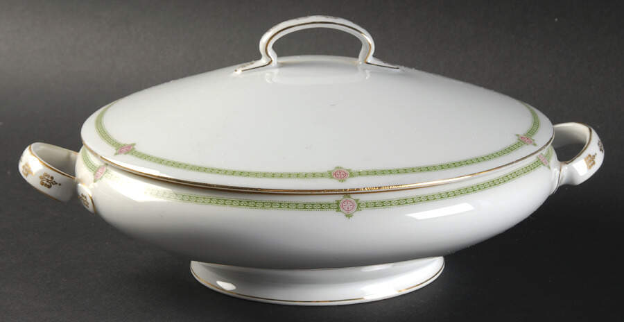 HUT455 Round Covered Vegetable by Hutschenreuther-1