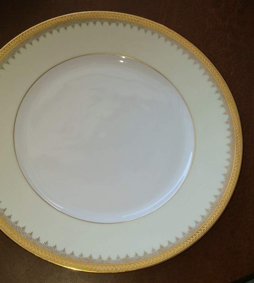 HUT456 Dinner Plate by Hutschenreuther-1