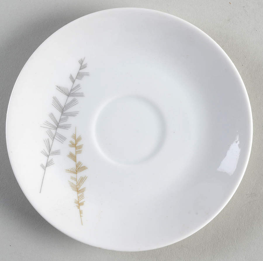 8895 (No Trim) Saucer by Hutschenreuther-1