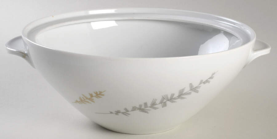 8895 (No Trim) Round Vegetable No Lid by Hutschenreuther-1