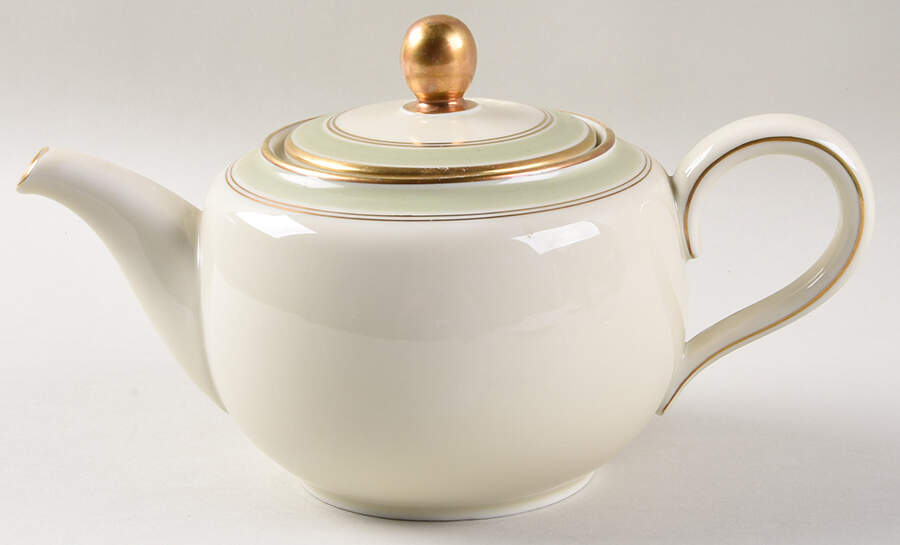 HUT536 Teapot & Lid by Hutschenreuther-1