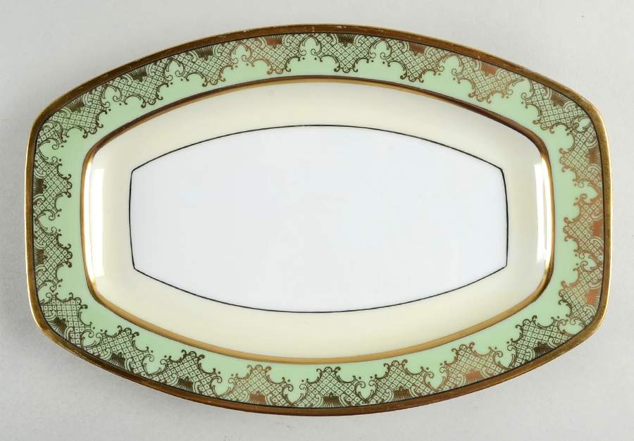 HUT537 11" Oval Serving Platter by Hutschenreuther-1