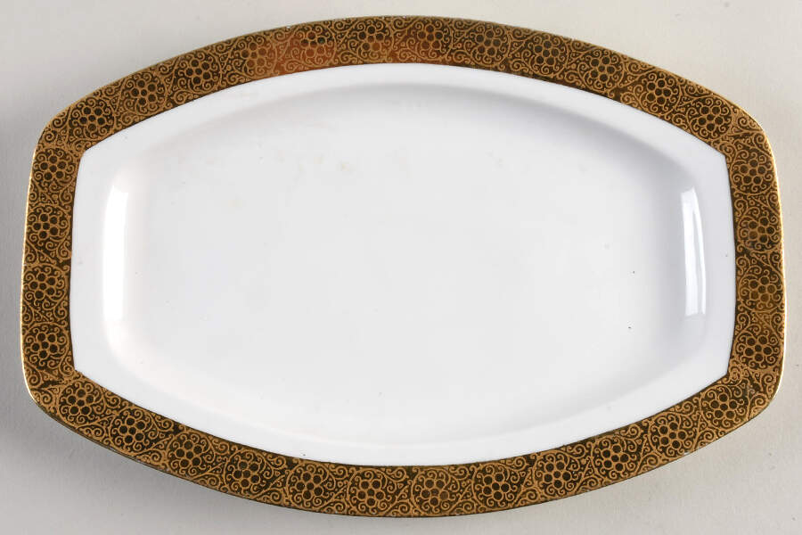 HUT544 12" Oval Serving Platter by Hutschenreuther-1