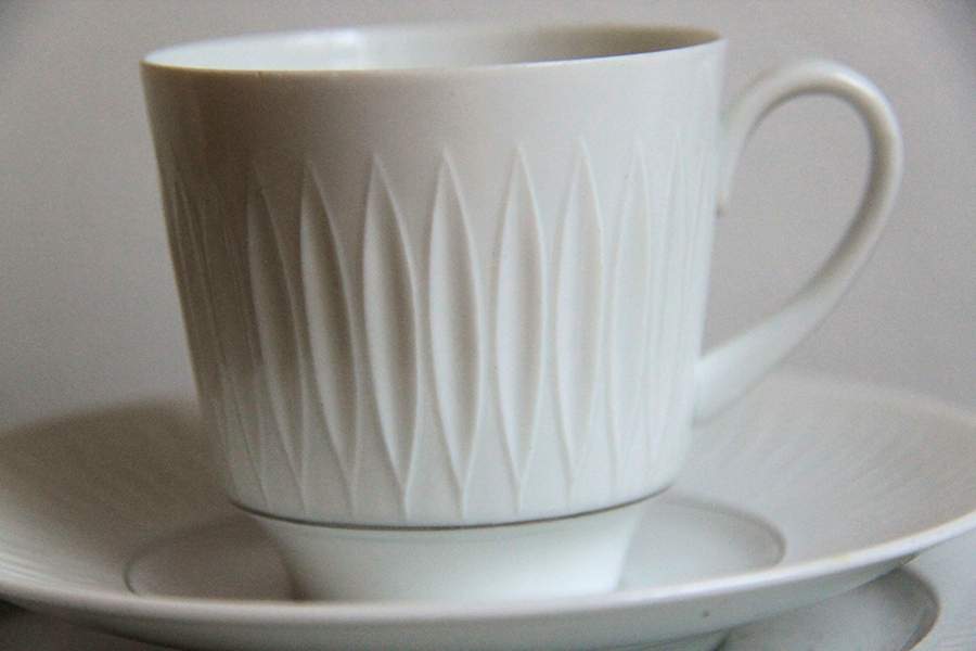 HUT547 Flat Cup & Saucer Set by Hutschenreuther-1
