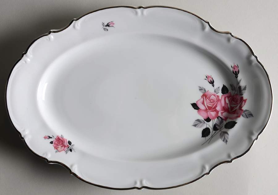 HUT55 15" Oval Serving Platter by Hutschenreuther-1