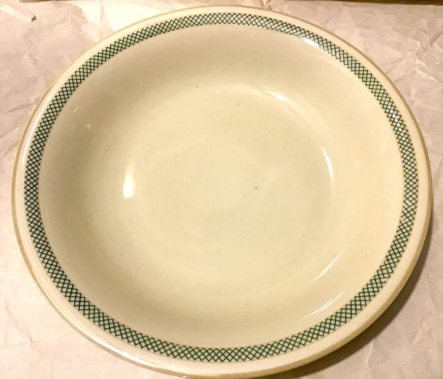HUT74 9" Round Vegetable Bowl by Hutschenreuther-1
