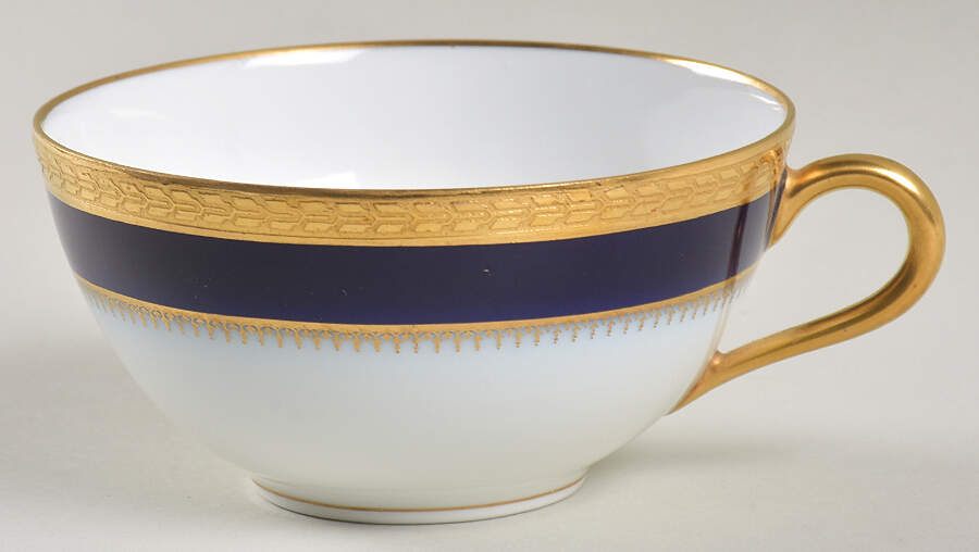 HUT91 Flat Cup by Hutschenreuther-1