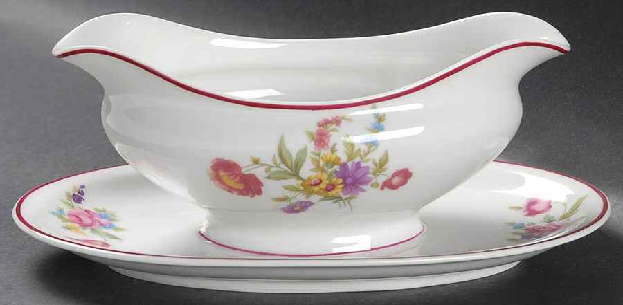 HUT95 Gravy Boat with Attached Underplate by Hutschenreuther-1