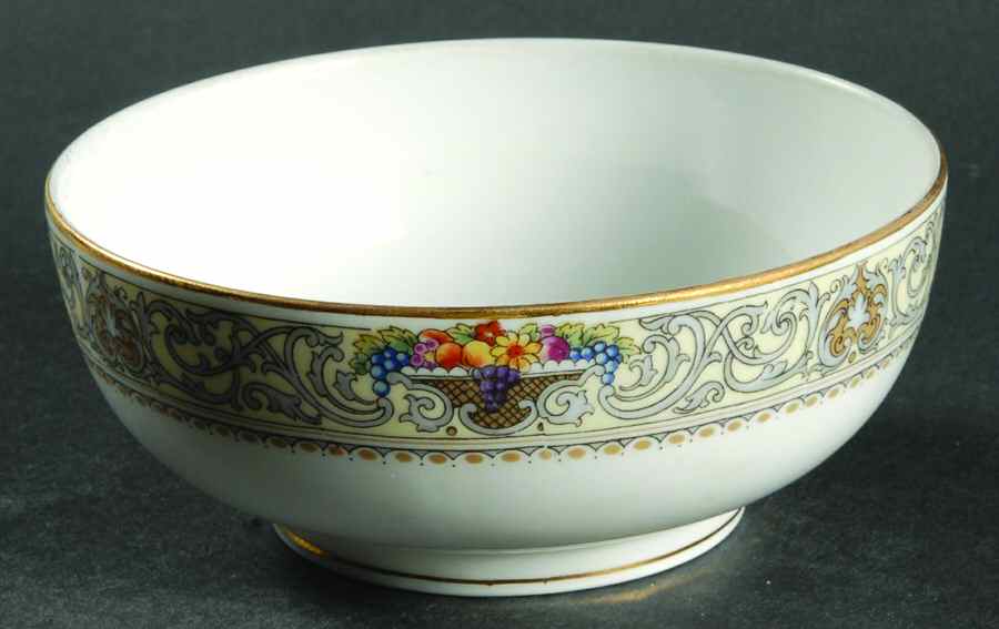 Jaffrey Cranberry Bowl by Hutschenreuther-1