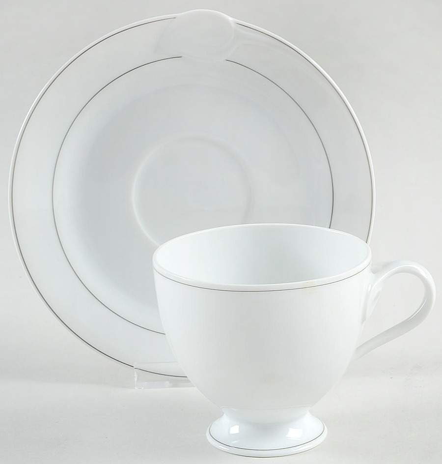 Jeunesse Footed Cup & Saucer Set by Hutschenreuther-1