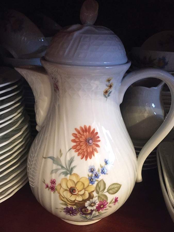Konigstein Coffee Pot & Lid by Hutschenreuther-1