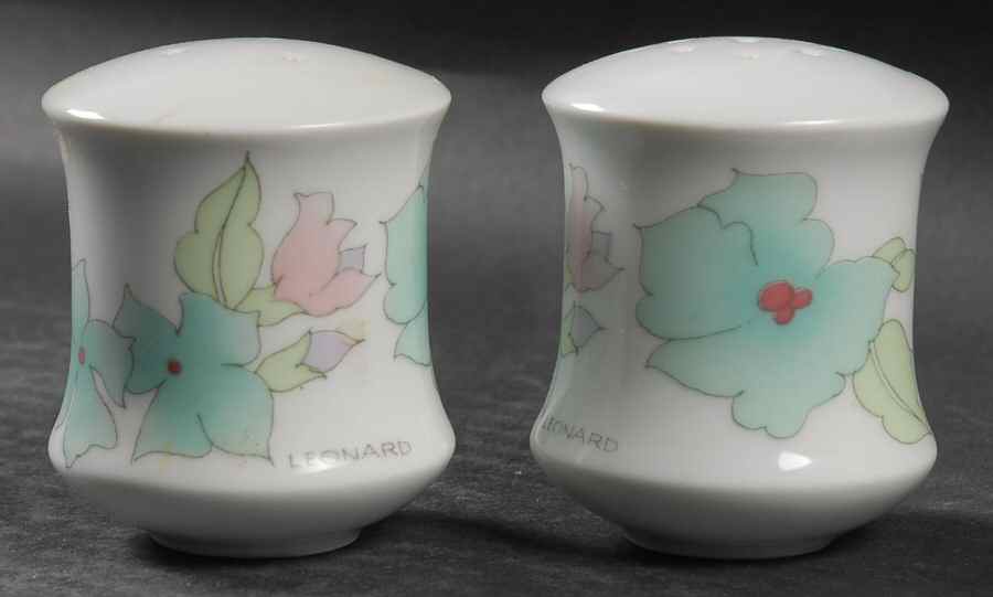 Lahore Salt & Pepper Set by Hutschenreuther-1