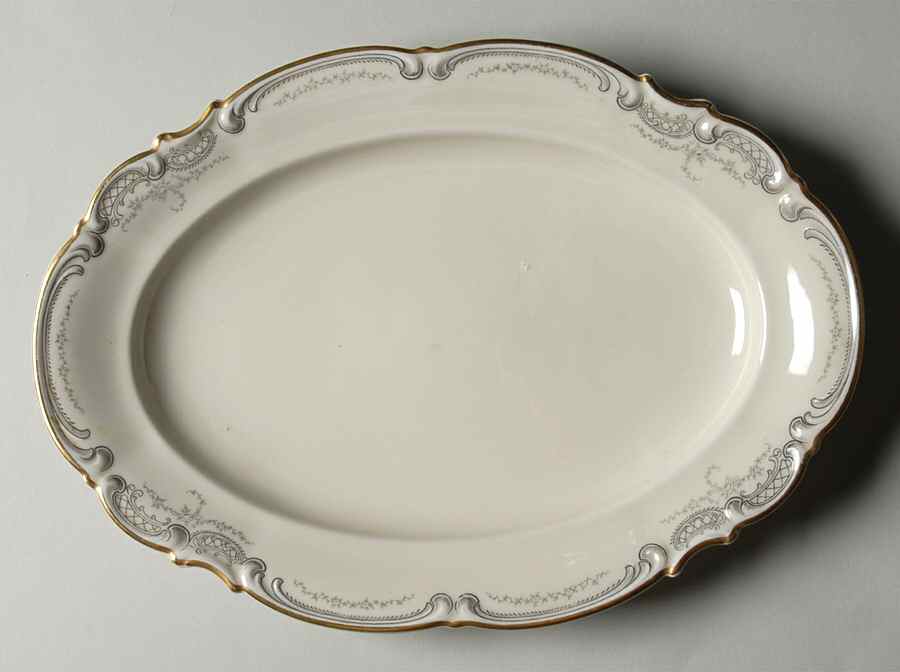 Lorelei Loreley (Gold, Cream) 11" Oval Serving Platter by Hutschenreuther-1