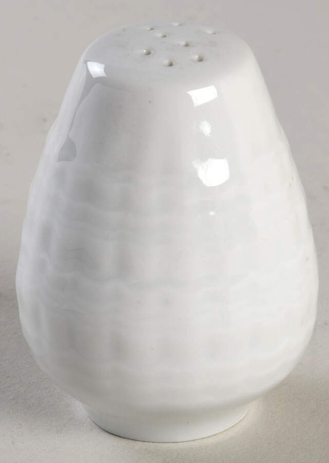 Lucina Salt Shaker by Hutschenreuther-1