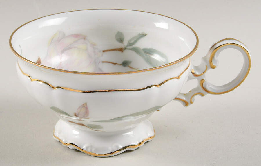 Magnolia (7948, Sylvia, White) Footed Cup by Hutschenreuther-1