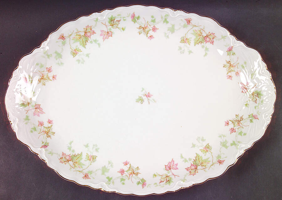 Maple Leaf (Scalloped) 15" Oval Serving Platter by Hutschenreuther-1