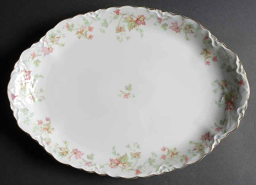 Maple Leaf (Scalloped) 14" Oval Serving Platter by Hutschenreuther-1