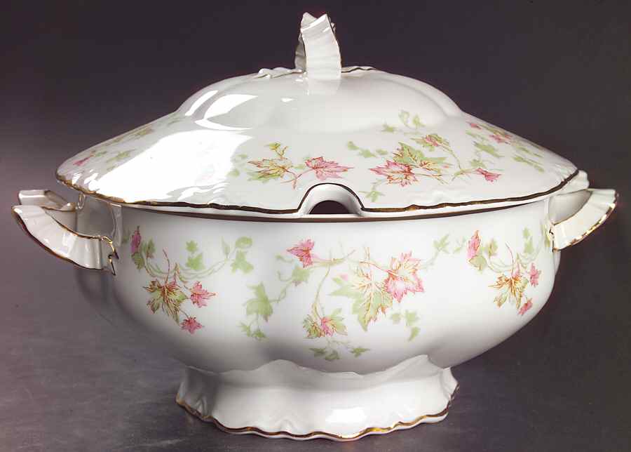 Maple Leaf (Scalloped) Tureen &  Lid by Hutschenreuther-1