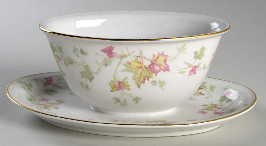 Maple Leaf (Smooth) Gravy Boat with Attached Underplate by Hutschenreuther-1