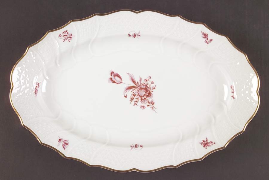 Marina 15" Oval Serving Platter by Hutschenreuther-1