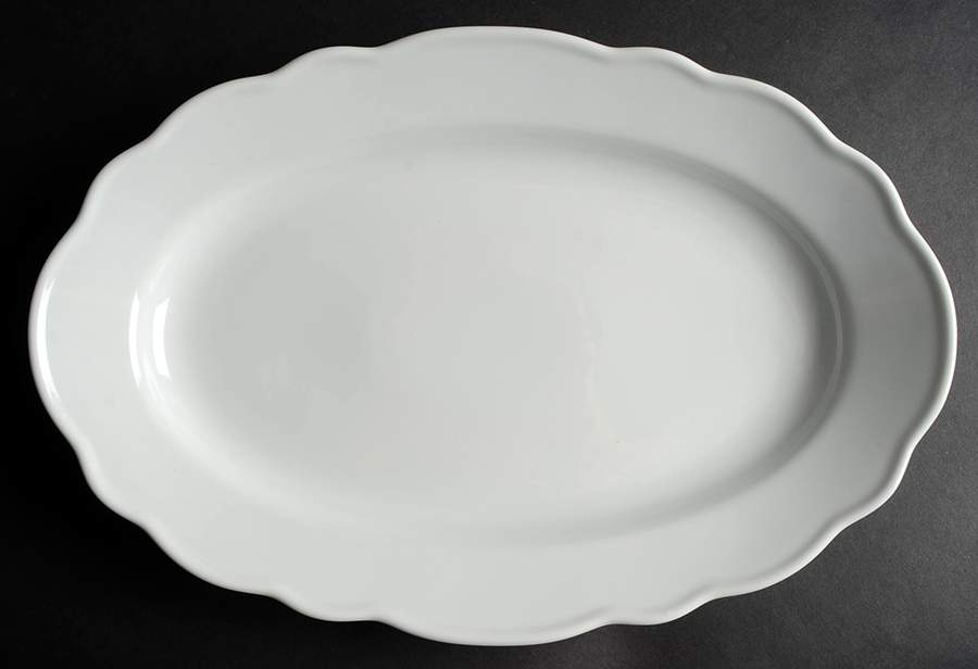 Maria Theresia 15" Oval Serving Platter by Hutschenreuther-1