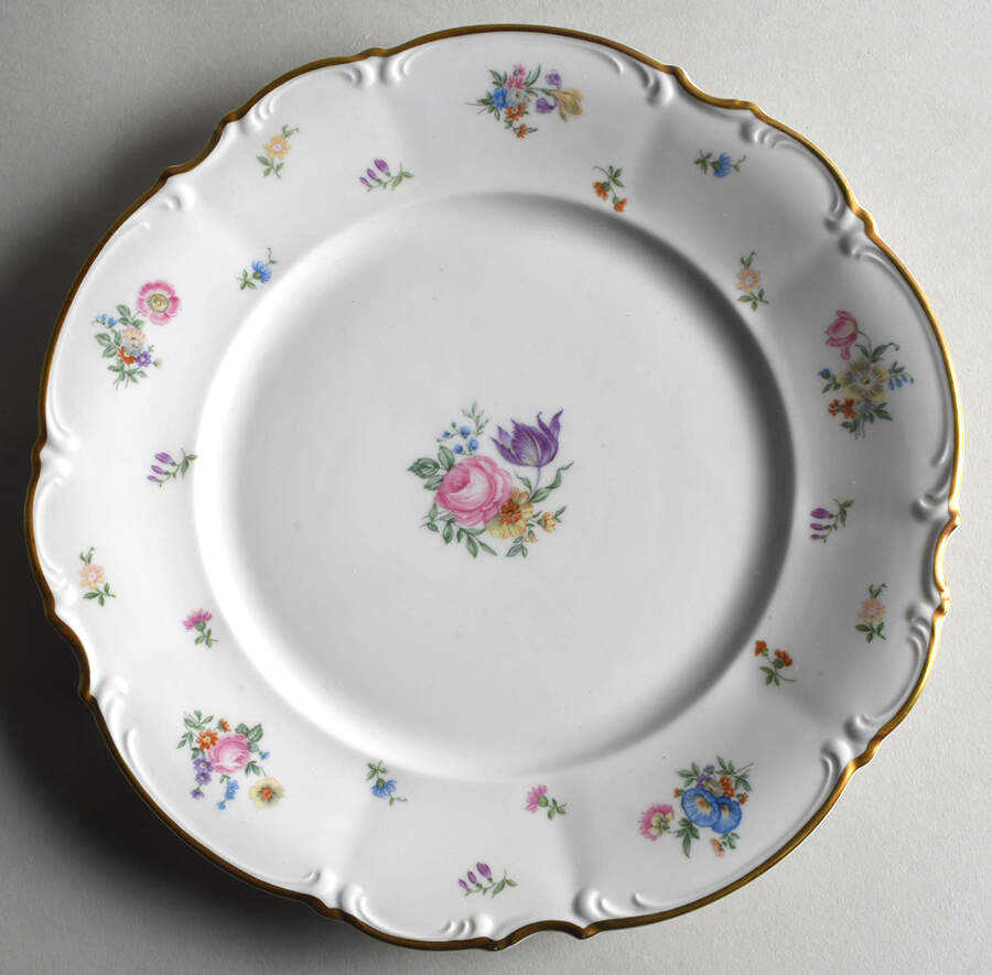 Mayfair (White, 7619) Dinner Plate by Hutschenreuther-1