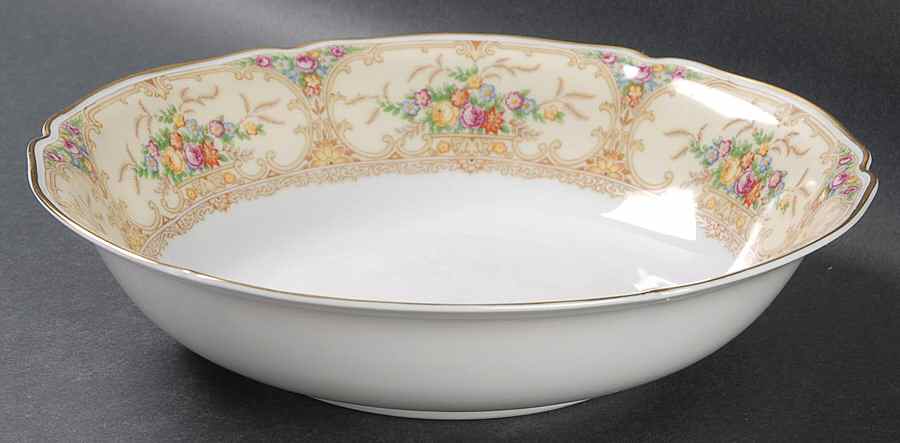 The Meadowbrook 9" Round Vegetable Bowl by Hutschenreuther-1