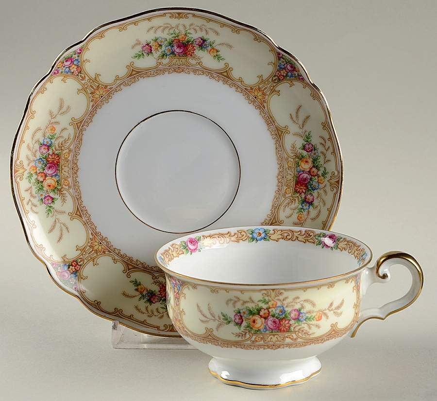 The Meadowbrook Footed Cup & Saucer Set by Hutschenreuther-1