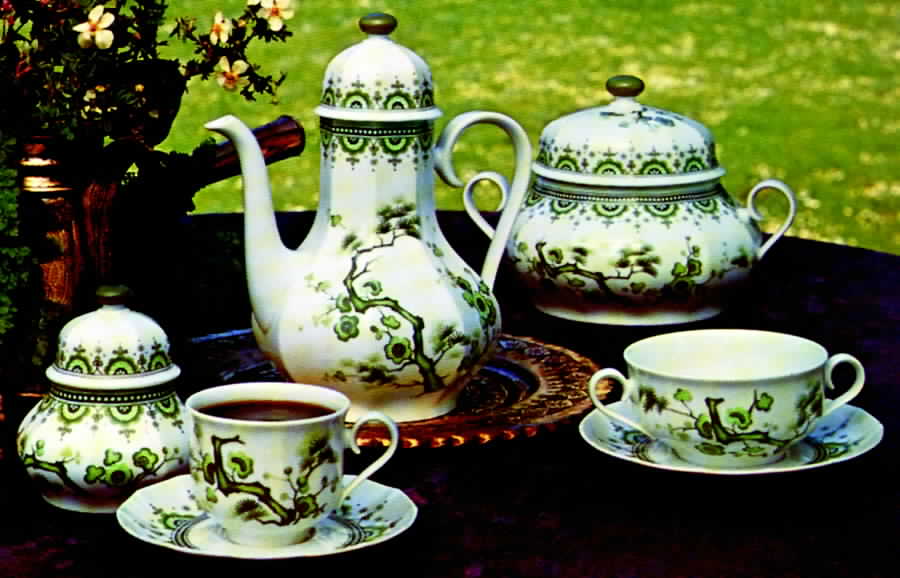 Melissa Coffee Pot & Lid by Hutschenreuther-1