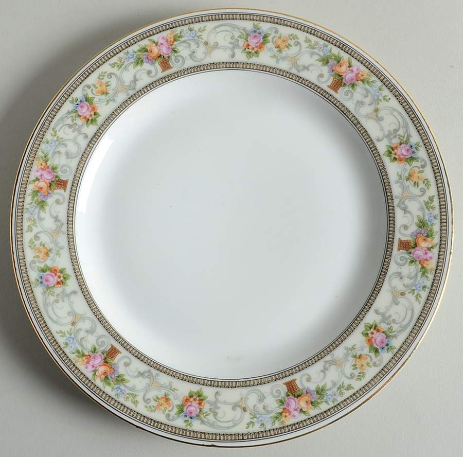 The Meriden Luncheon Plate by Hutschenreuther-1