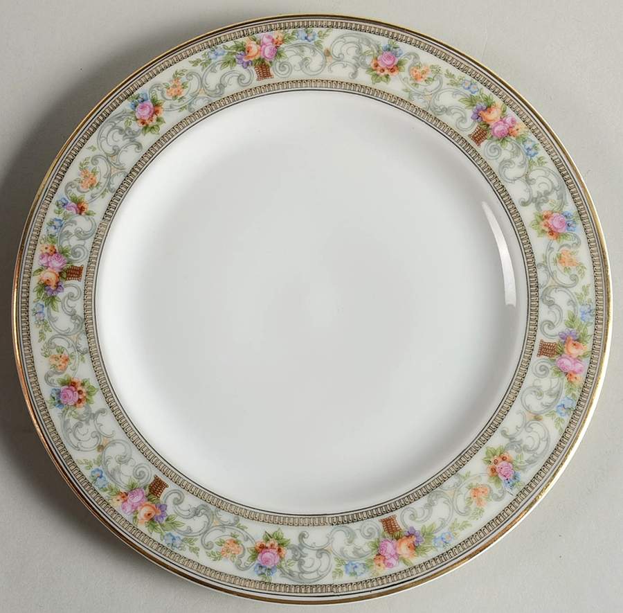 The Meriden Bread & Butter Plate by Hutschenreuther-1