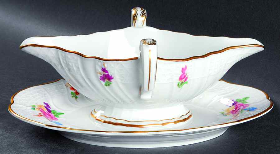Moritzburg Gravy Boat with Attached Underplate by Hutschenreuther-1