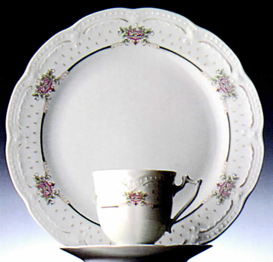 Musette Dinner Plate by Hutschenreuther-1