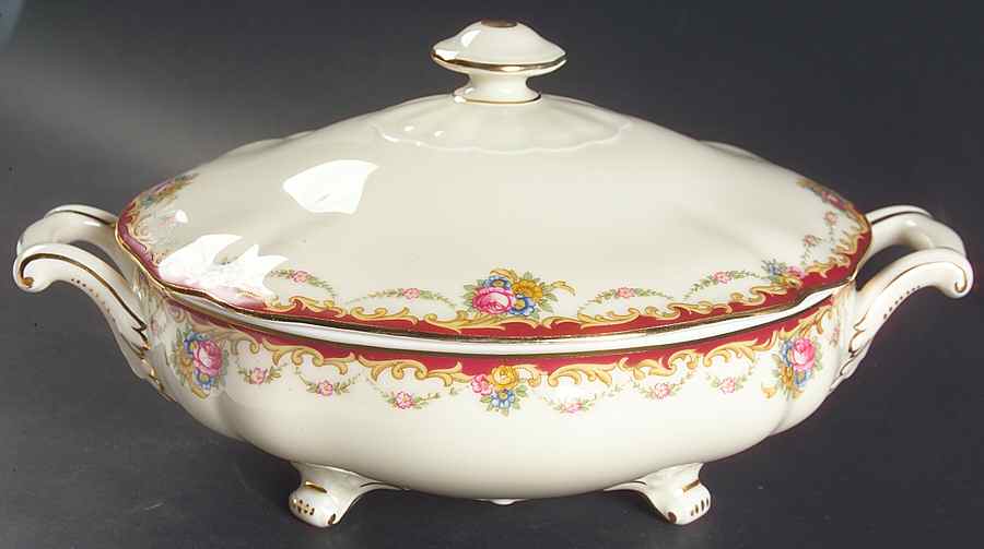 The Nanton Cream Oval Covered Vegetable by Hutschenreuther-1