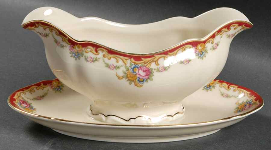 The Nanton Cream Gravy Boat with Attached Underplate by Hutschenreuther-1