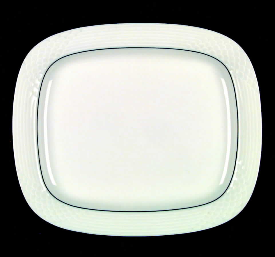Nera 12" Oval Serving Platter by Hutschenreuther-1