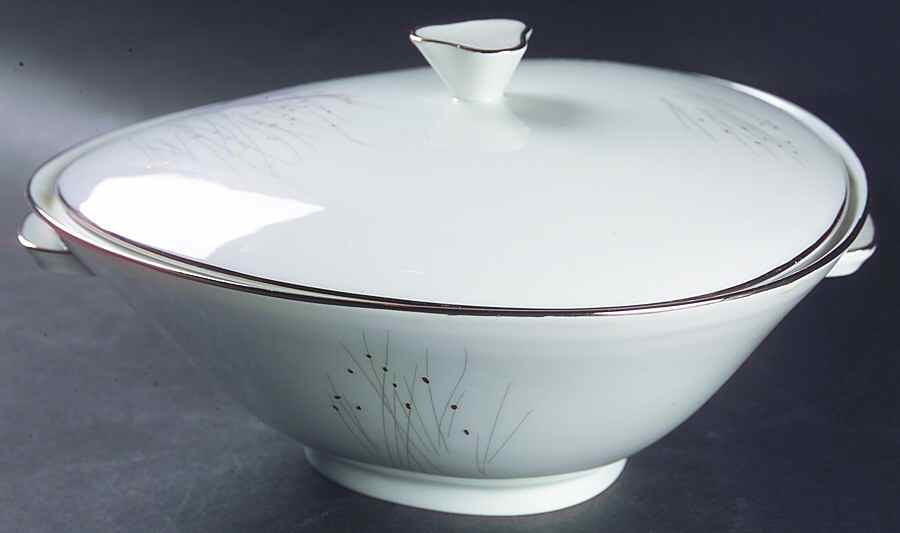 Norderney (Platinum Trim) Triangular Covered Vegetable by Hutschenreuther-1