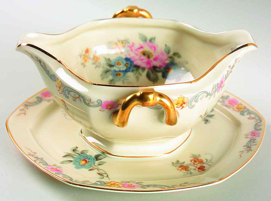 Pastelle Gravy Boat with Attached Underplate by Hutschenreuther-1