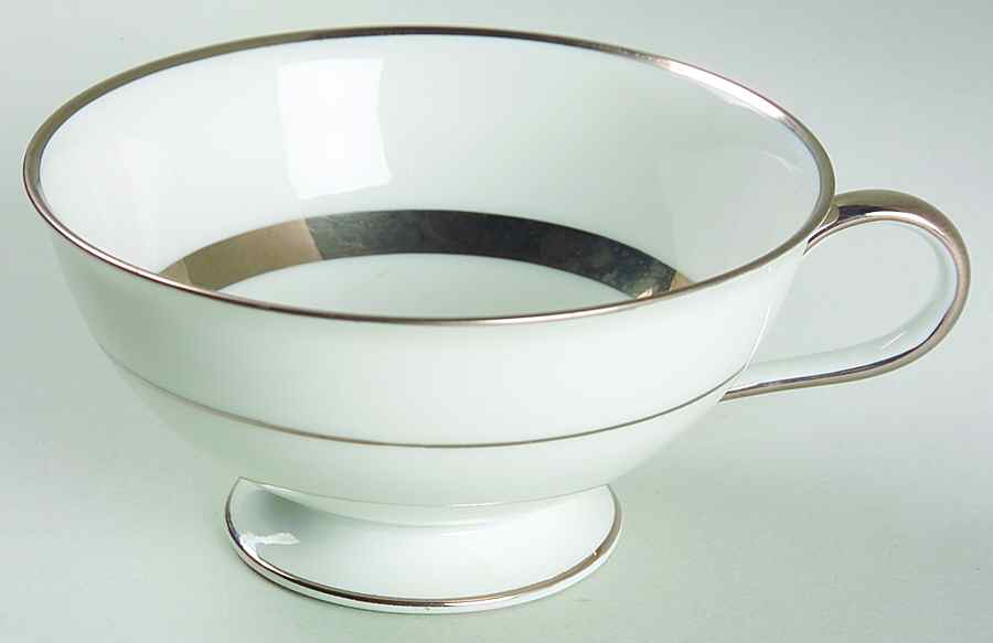 Puritan Footed Cup by Hutschenreuther-1