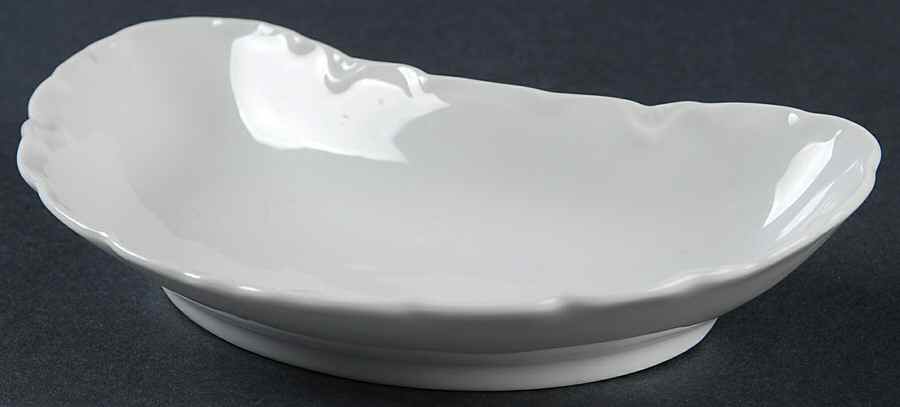Racine (All White) Bone Dish by Hutschenreuther-1