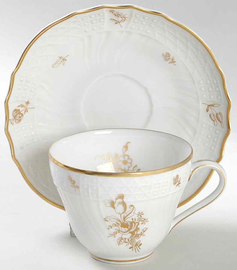 Renata Flat Cup & Saucer Set by Hutschenreuther-1