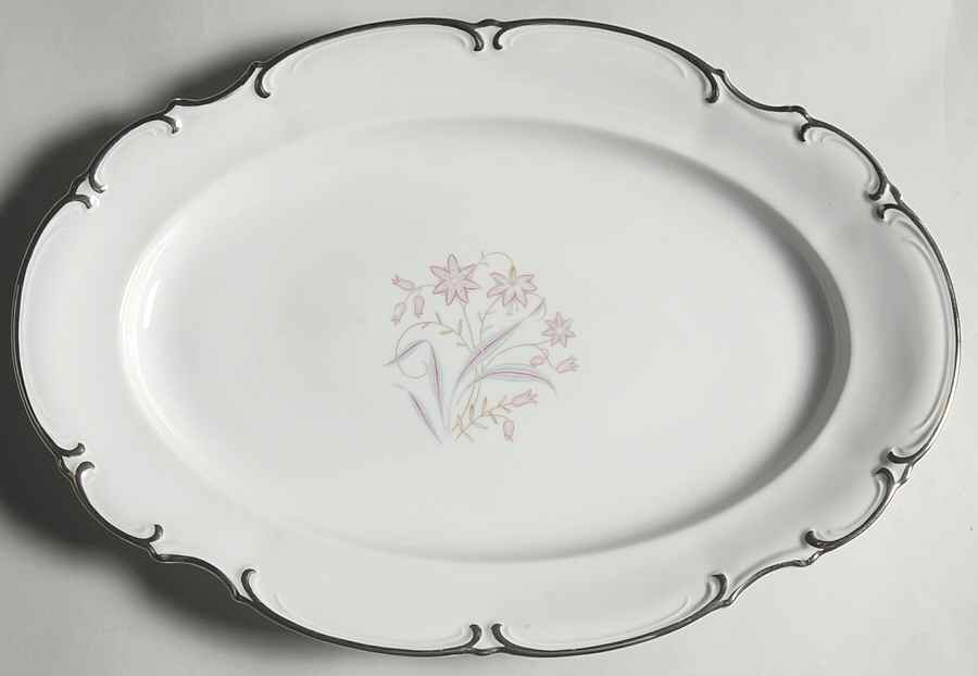 The Rondo 15" Oval Serving Platter by Hutschenreuther-1