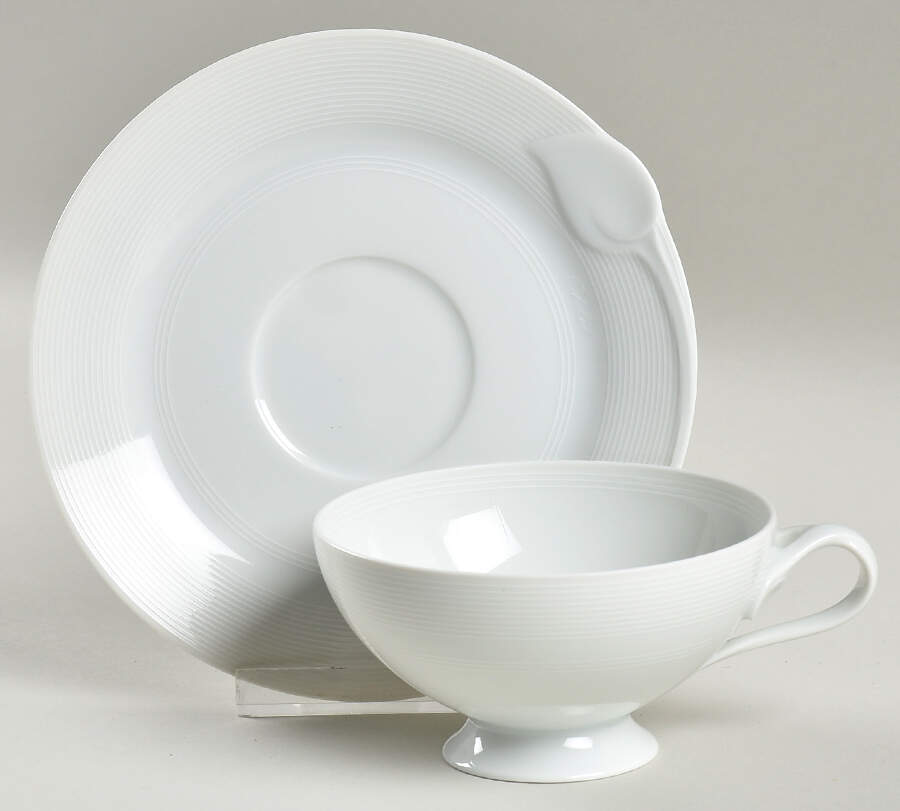 Rotonde Footed Cup & Saucer Set by Hutschenreuther-1