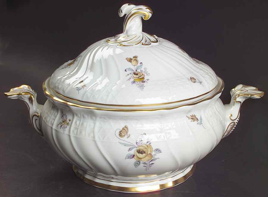 Saxony Round Covered Vegetable by Hutschenreuther-1