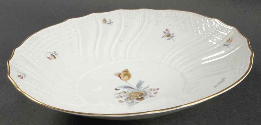 Saxony Large Fruit Bowl by Hutschenreuther-1