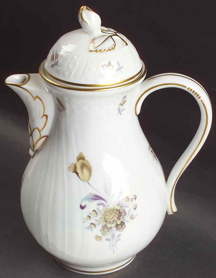 Saxony Coffee Pot & Lid by Hutschenreuther-1