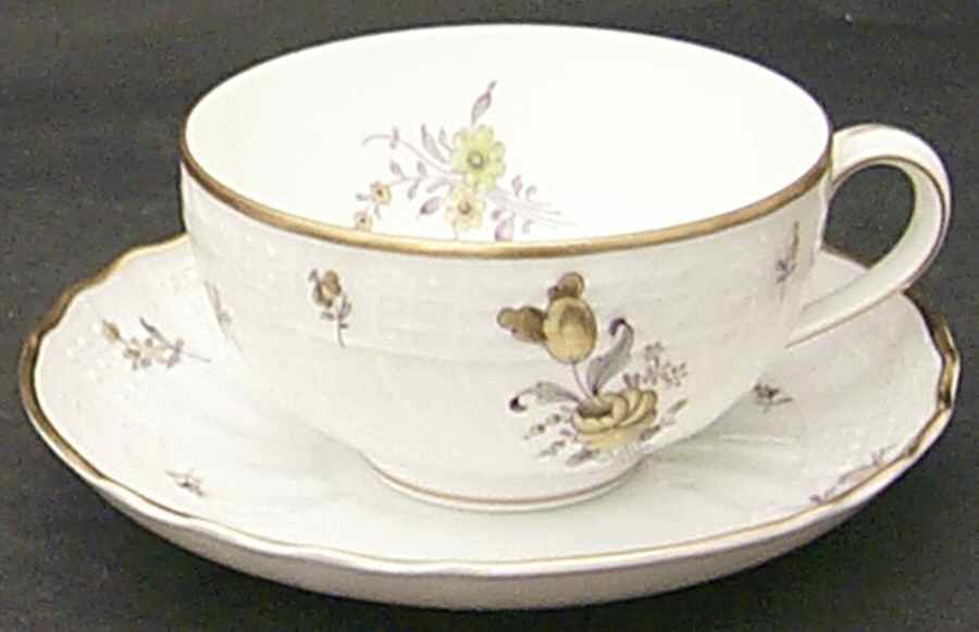 Saxony Flat Cup & Saucer Set by Hutschenreuther-1